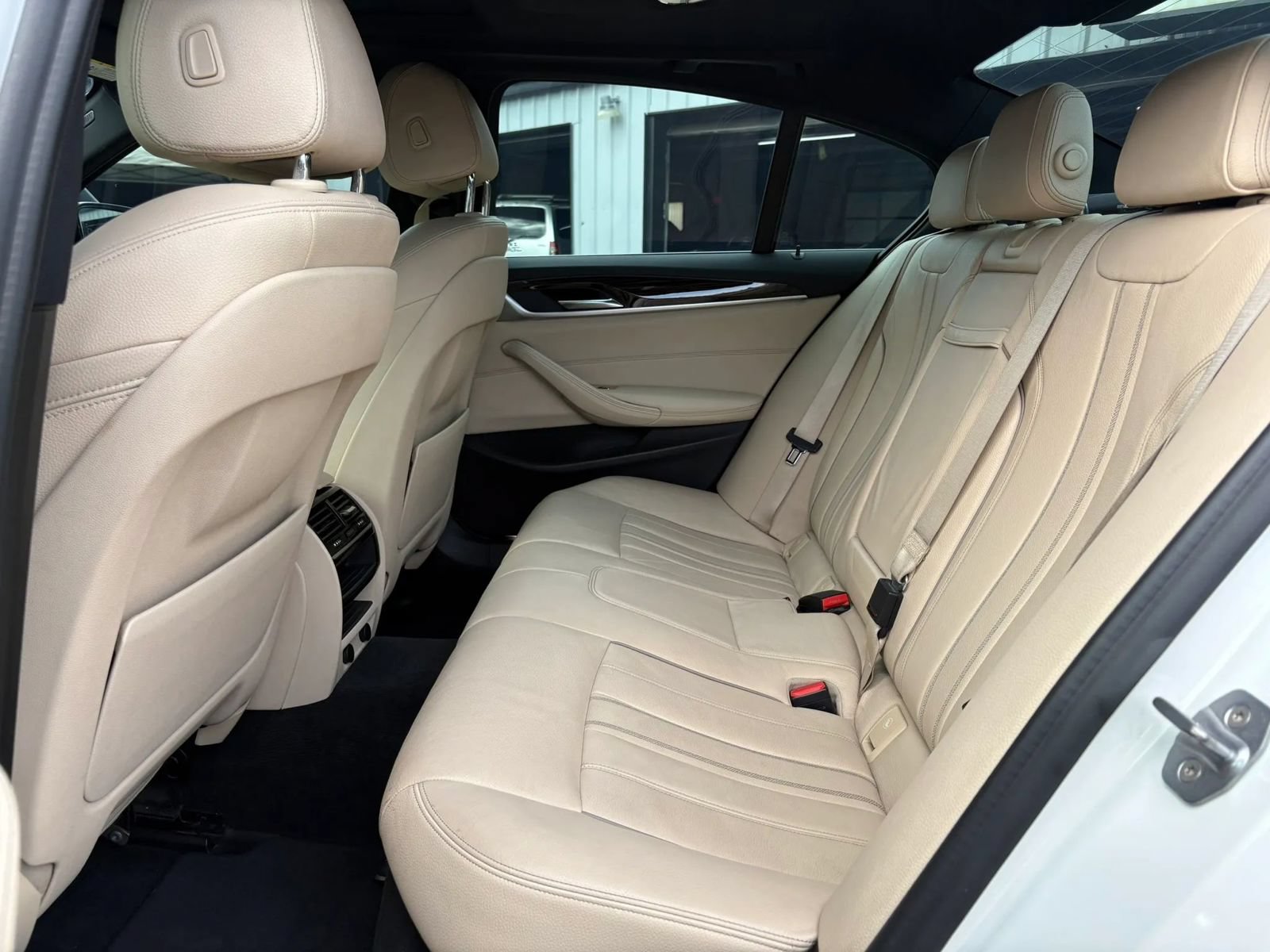 Used 2019 BMW 530i xDrive w/ Convenience Package AWD/4WD image 19