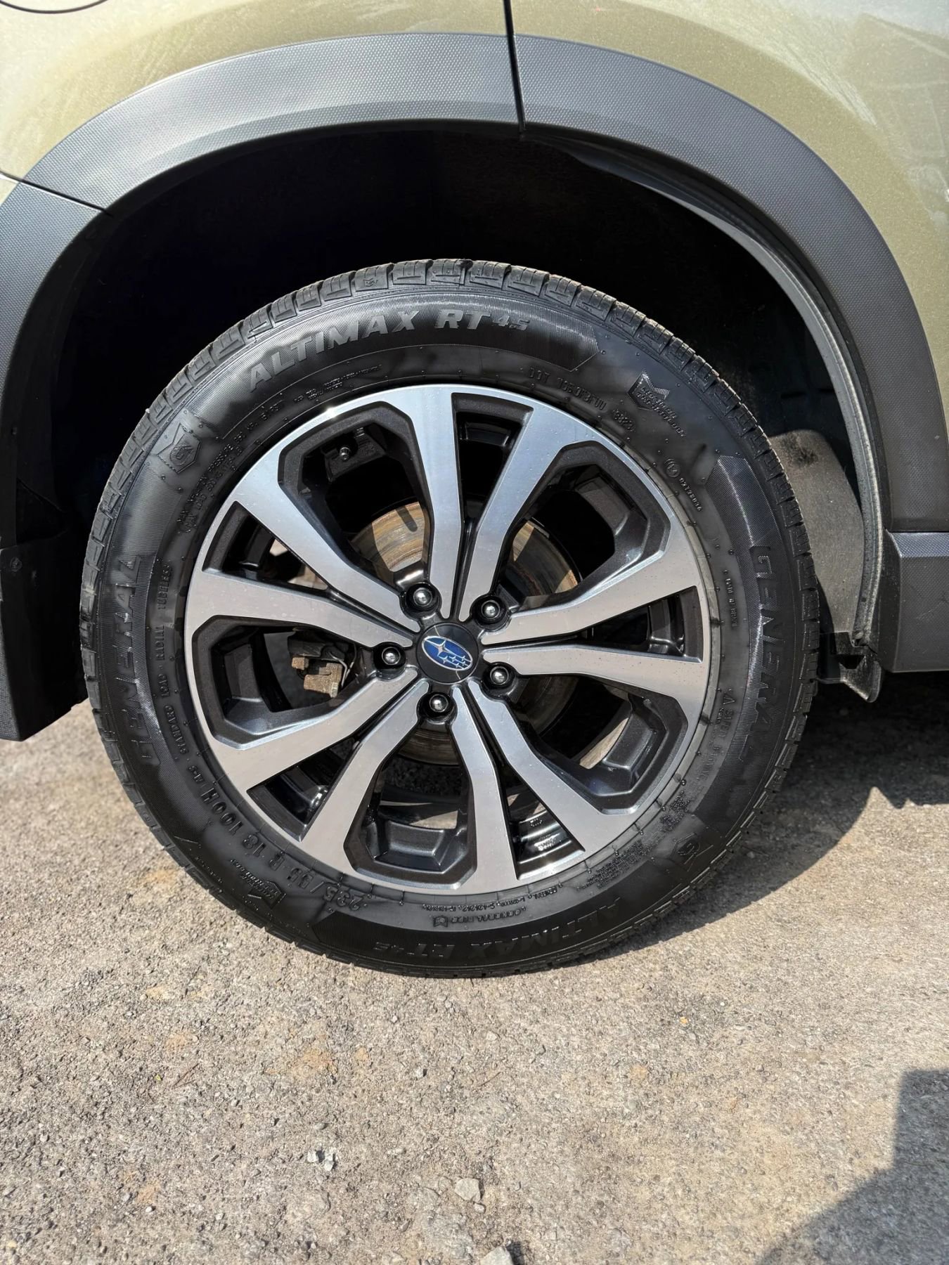 Used 2023 Subaru Forester Limited image 27