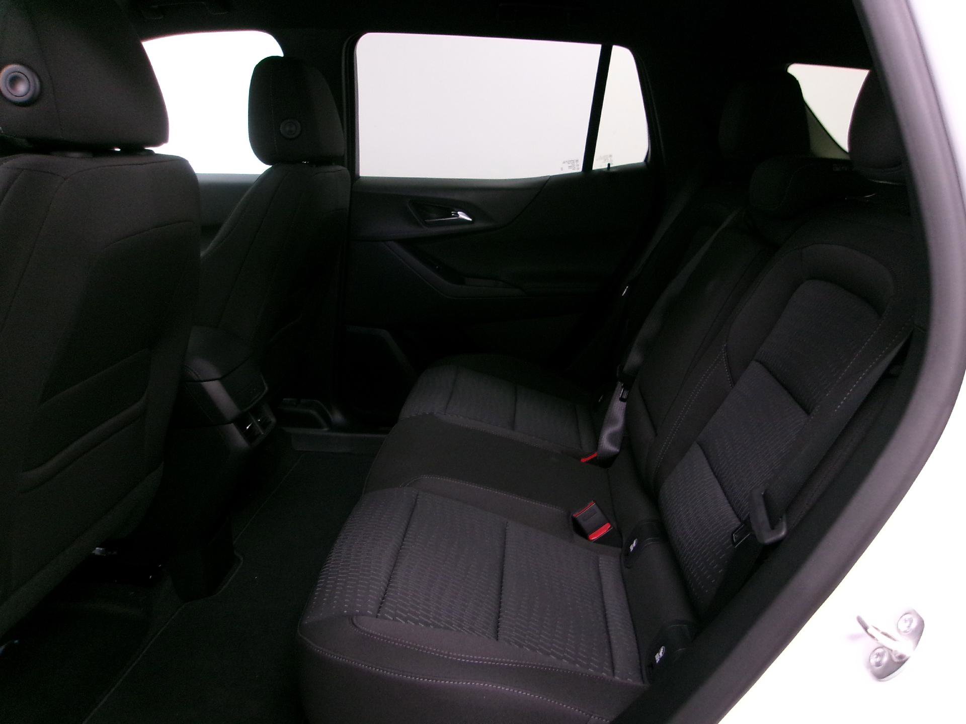 New 2026 Chevrolet Equinox LT AWD/4WD image 9