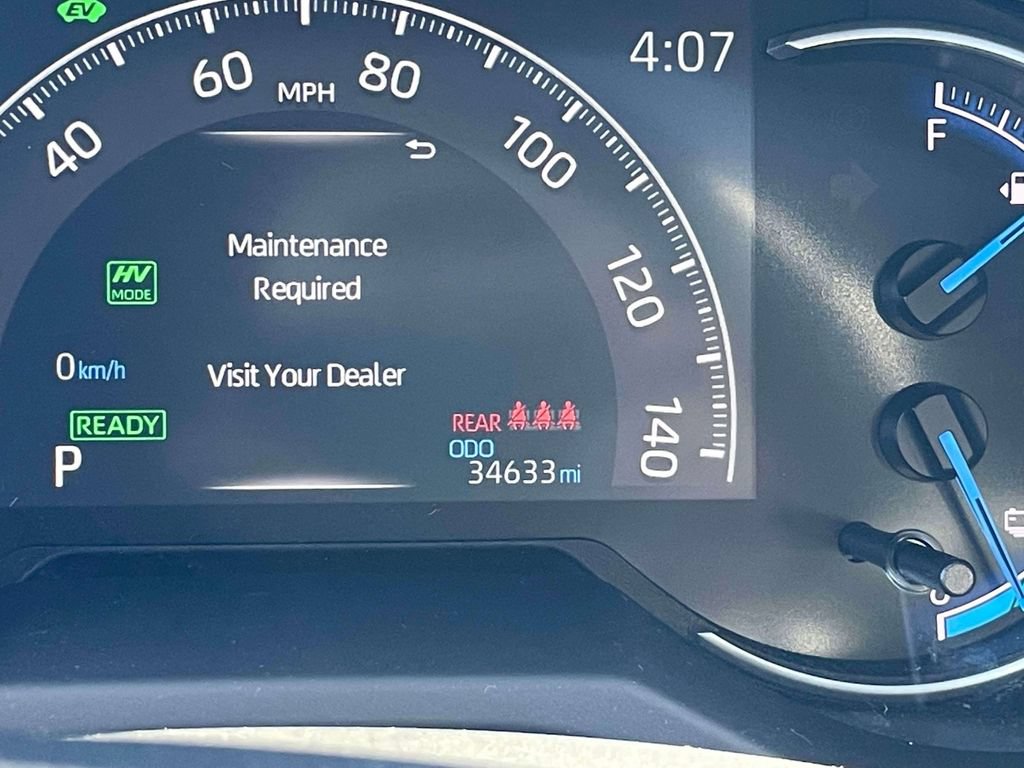 Used 2024 Toyota RAV4 SE w/ Weather & Moonroof Package AWD/4WD image 26