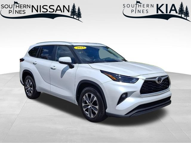 Used 2023 Toyota Highlander XLE