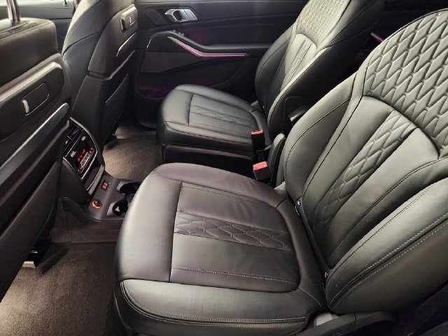 Used 2024 BMW X7 M60i w/ Executive Package AWD/4WD image 30