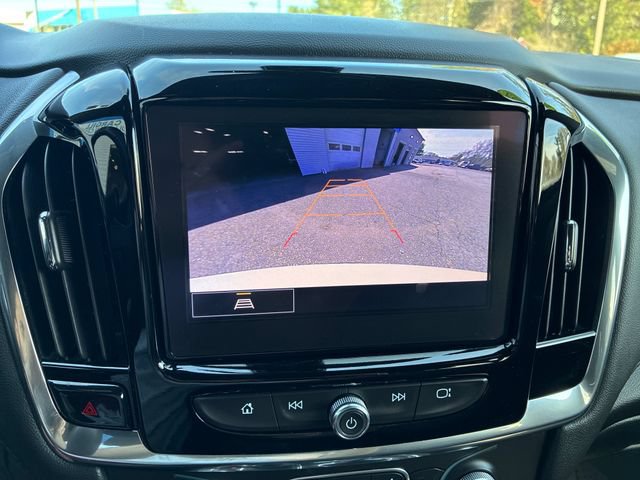 Used 2023 Chevrolet Traverse LT AWD/4WD image 19