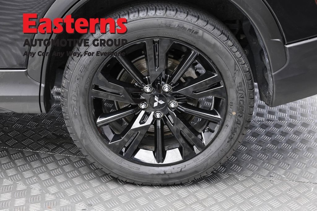 Used 2024 Mitsubishi Eclipse Cross AWD image 8