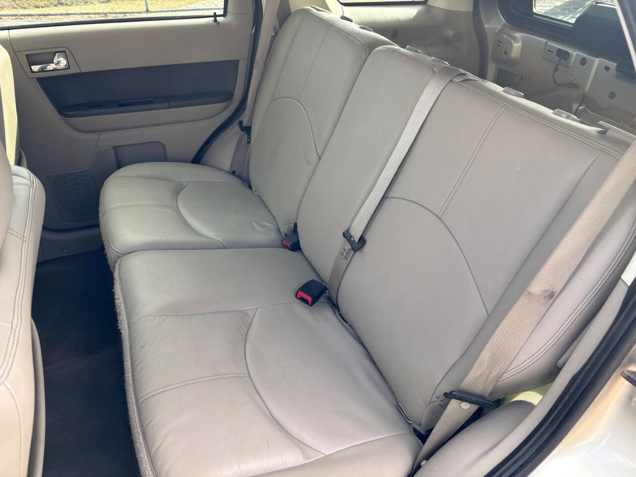 Used 2010 Mercury Mariner 4WD image 10