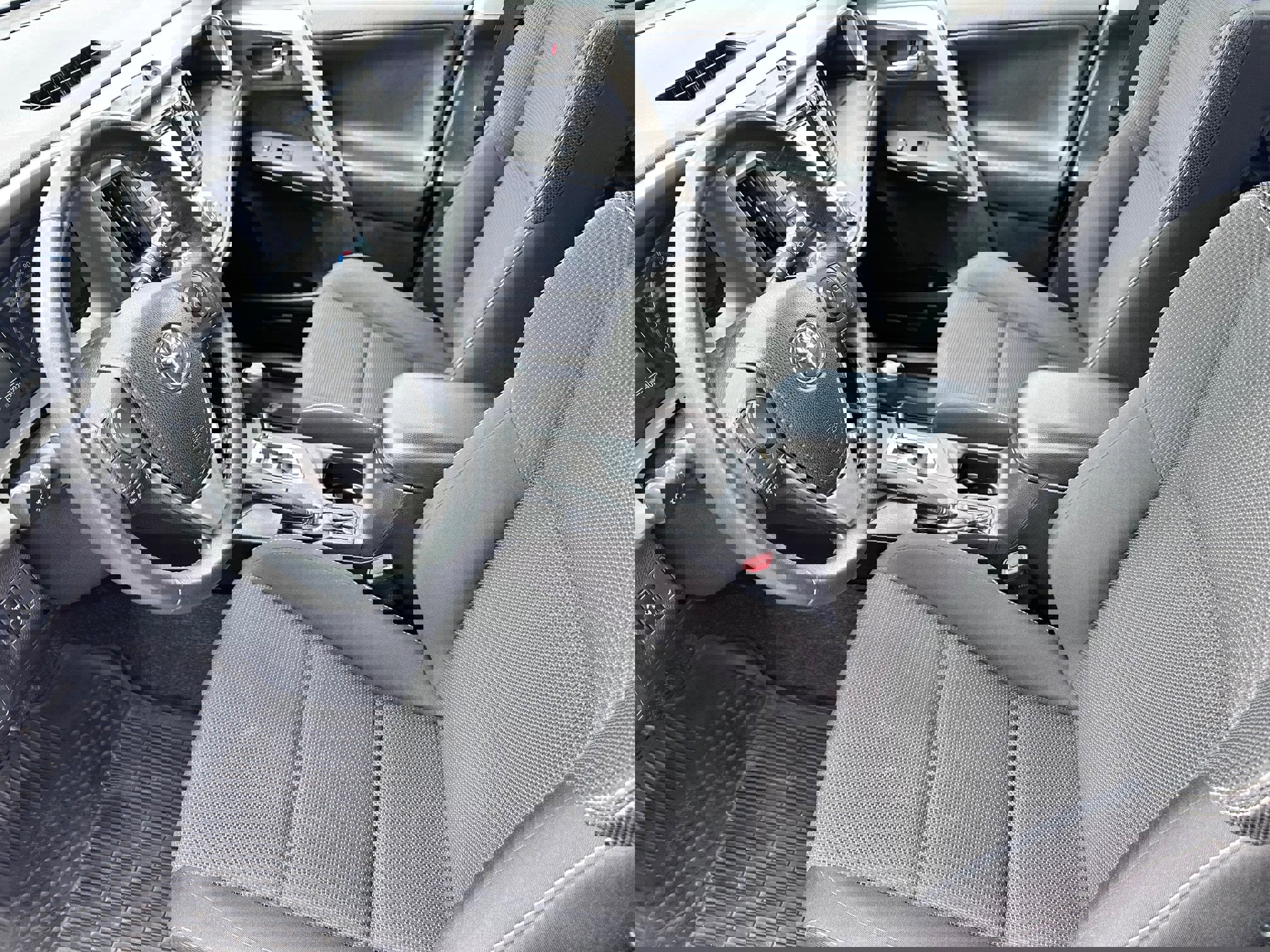 Used 2017 Toyota RAV4 XLE image 5