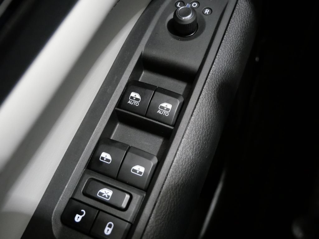 Used 2022 Jeep Compass Limited w/ Sun and Sound Group AWD/4WD image 14
