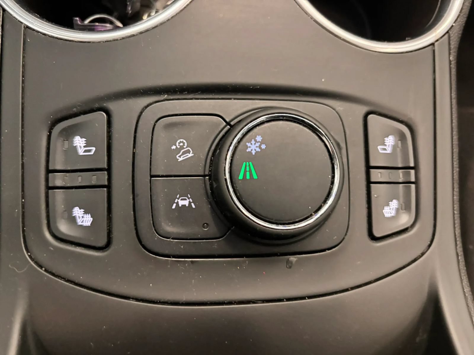 Used 2022 GMC Terrain SLE w/ Driver Convenience Package FWD image 41