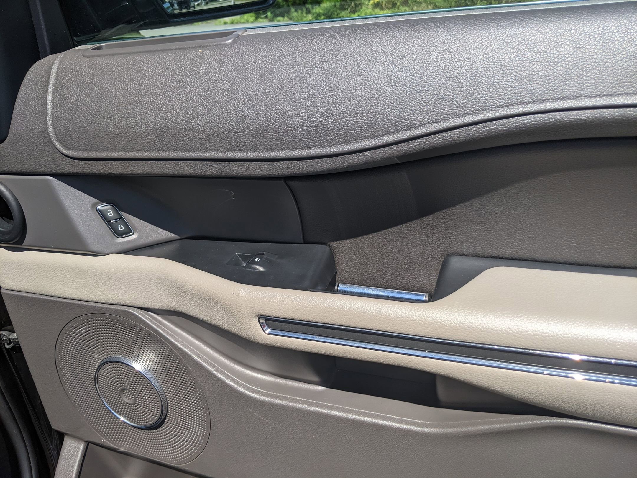 Used 2021 Ford Expedition XLT image 37