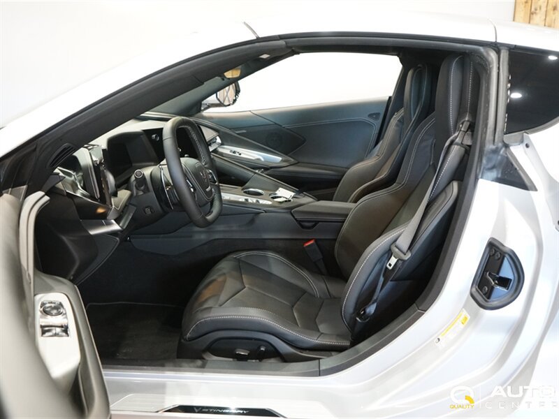 Used 2026 Chevrolet Corvette Stingray Coupe w/ 1LT RWD image 18