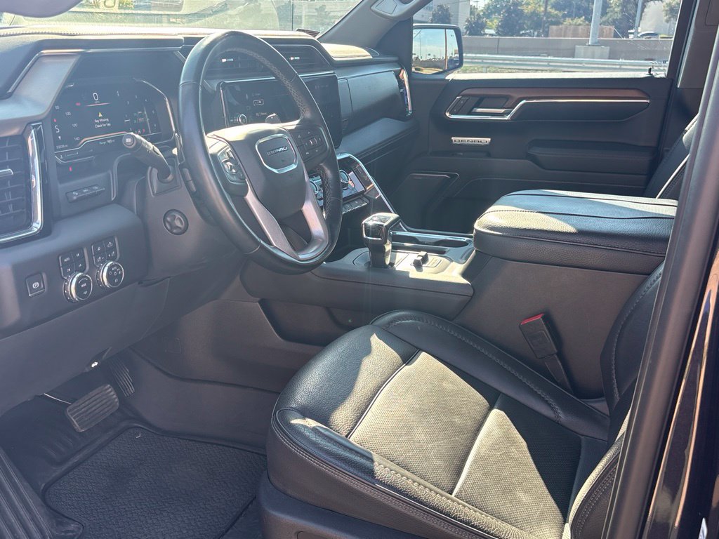 Used 2023 GMC Sierra 1500 Denali w/ Denali Reserve Package AWD/4WD image 16