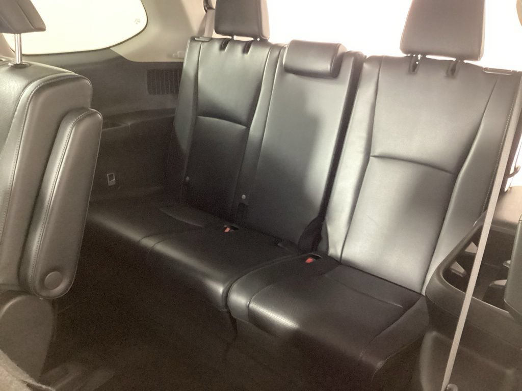 Used 2024 Toyota Grand Highlander AWD image 25