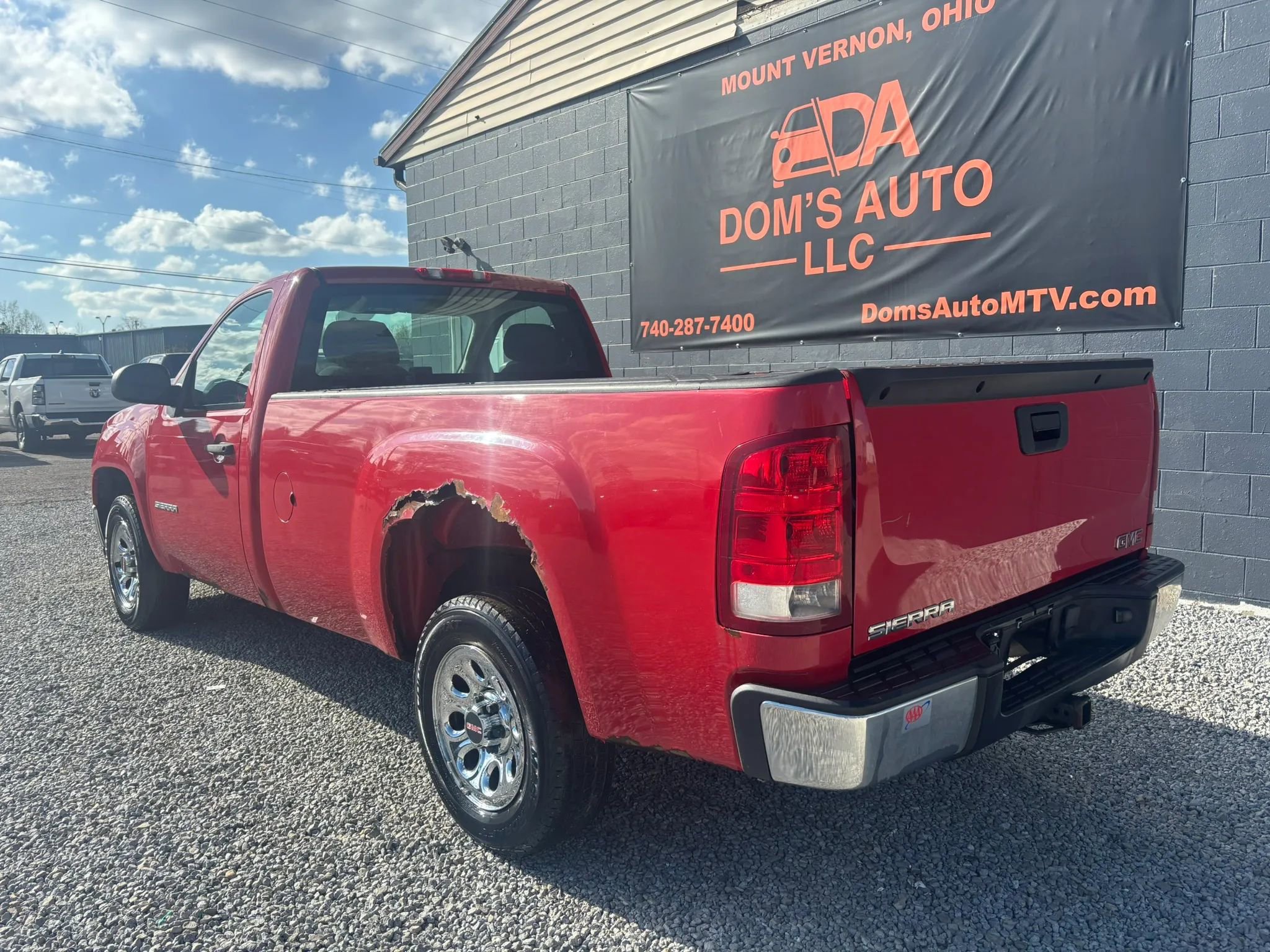 Used 2010 GMC Sierra 1500 W/T w/ Work Truck Plus Package RWD image 3