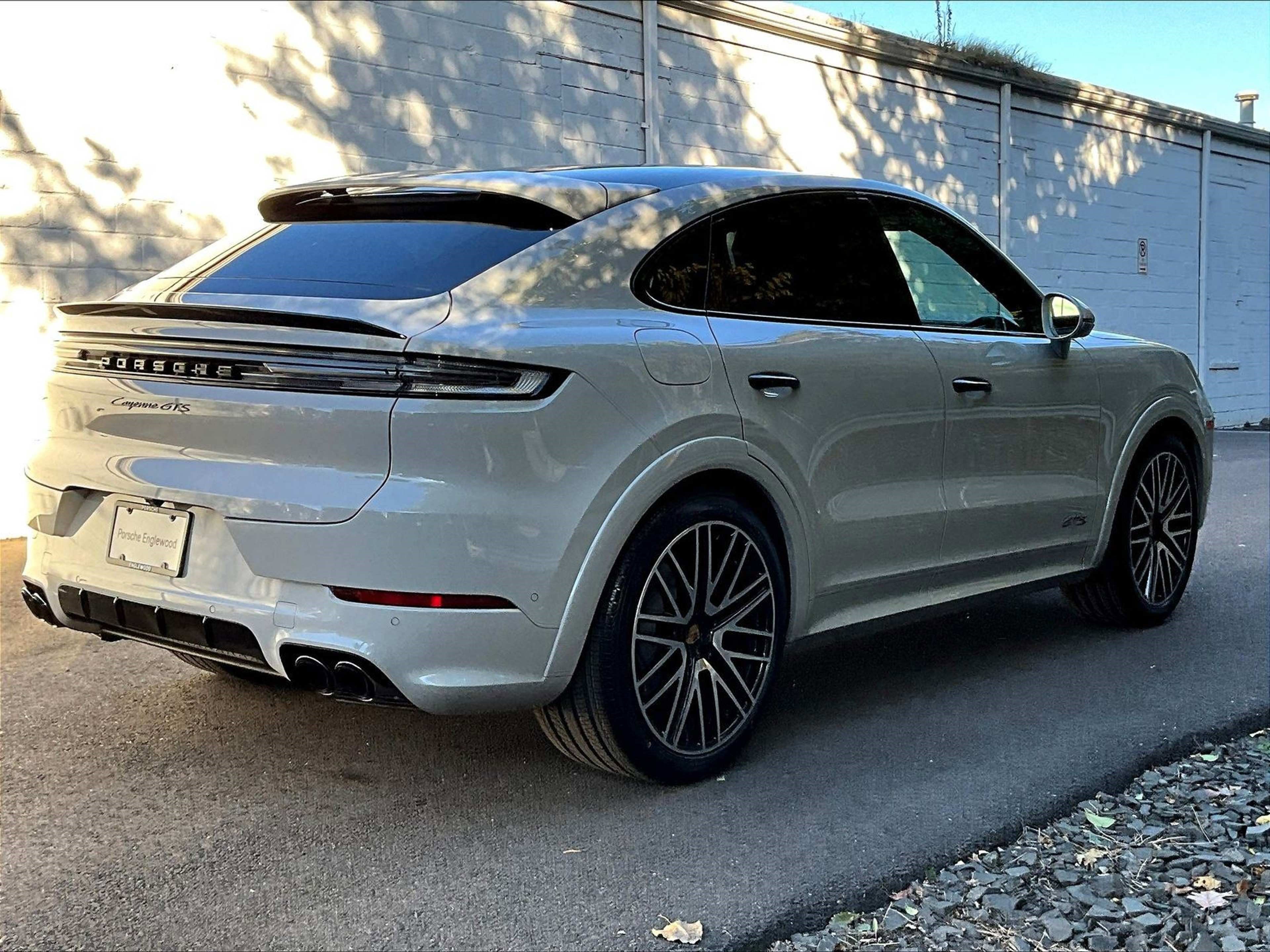 New 2026 Porsche Cayenne GTS image 24