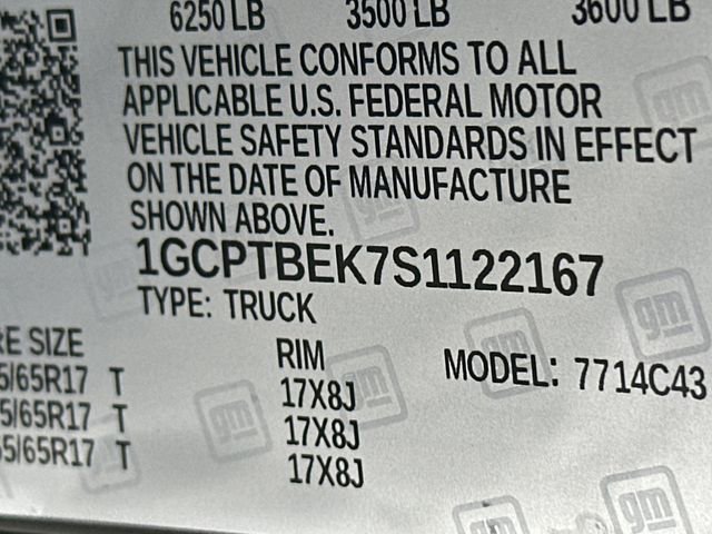 Certified 2025 Chevrolet Colorado W/T AWD/4WD image 30