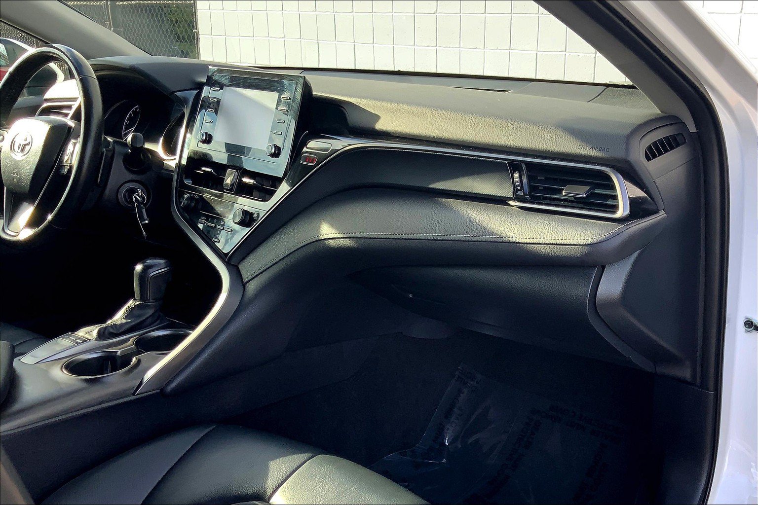 Used 2022 Toyota Camry SE FWD image 21