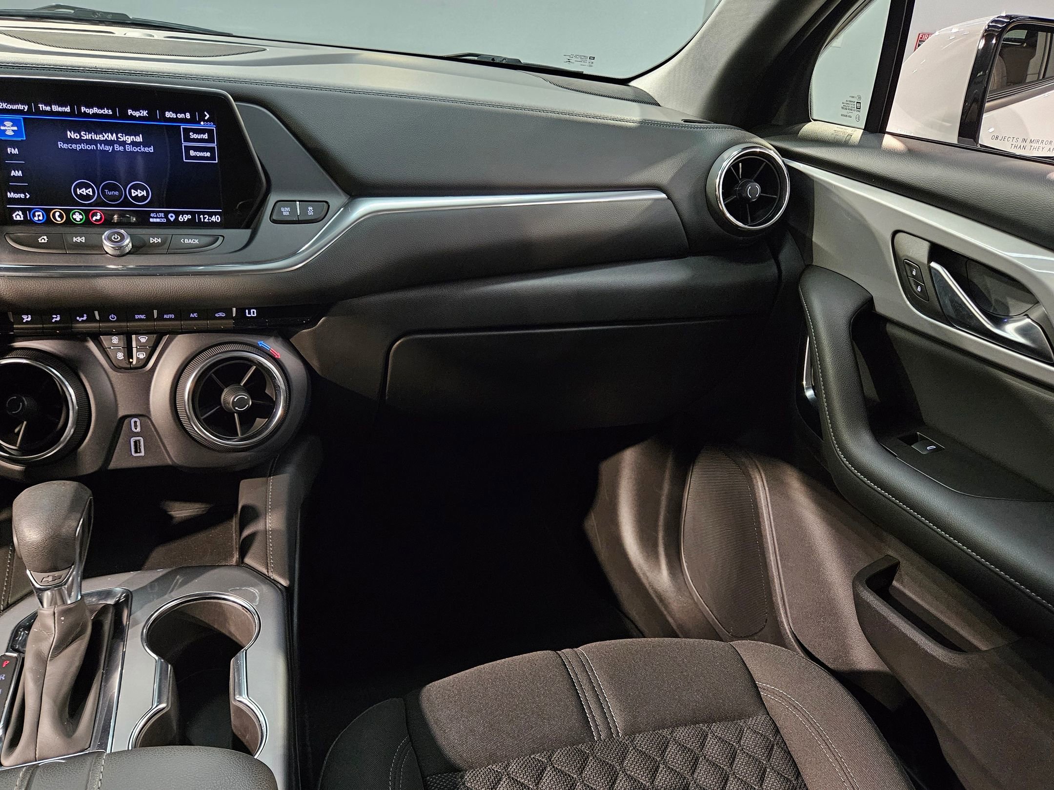 Used 2022 Chevrolet Blazer LT image 11