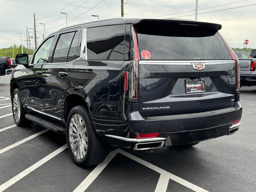 Used 2023 Cadillac Escalade Premium Luxury w/ Performance Package AWD/4WD image 8