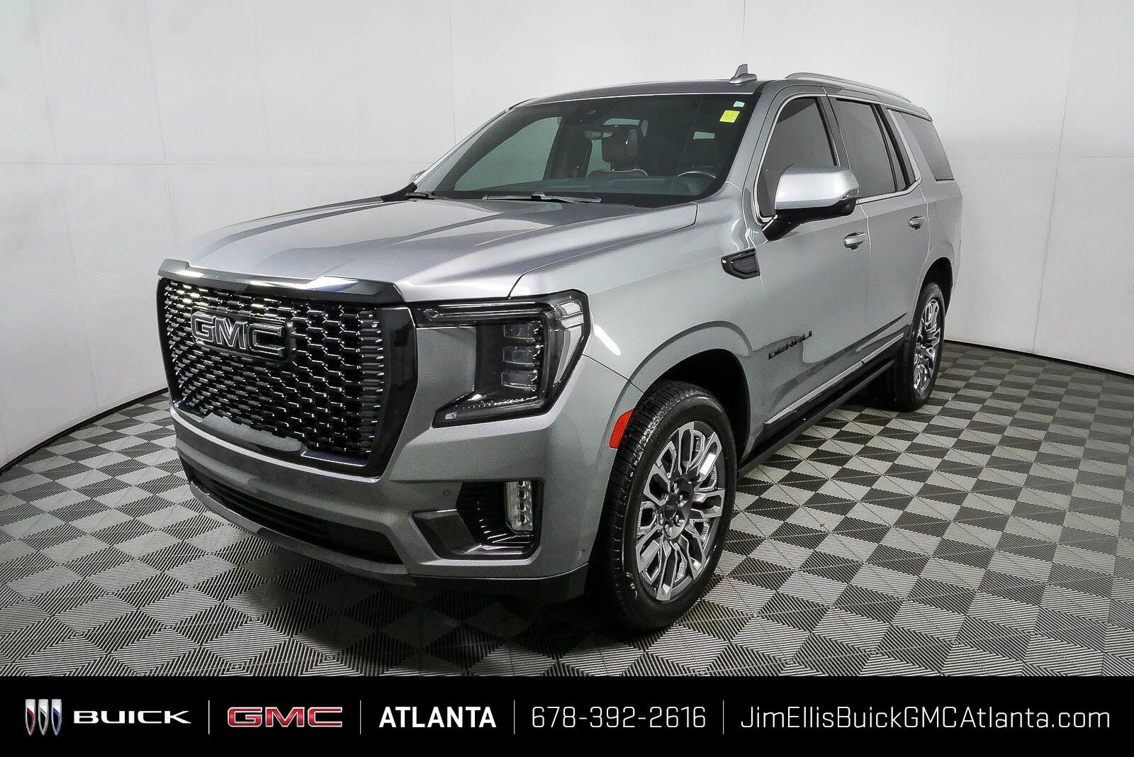 Certified 2023 GMC Yukon Denali Ultimate w/ LPO, Floor Liner Package AWD/4WD image 28