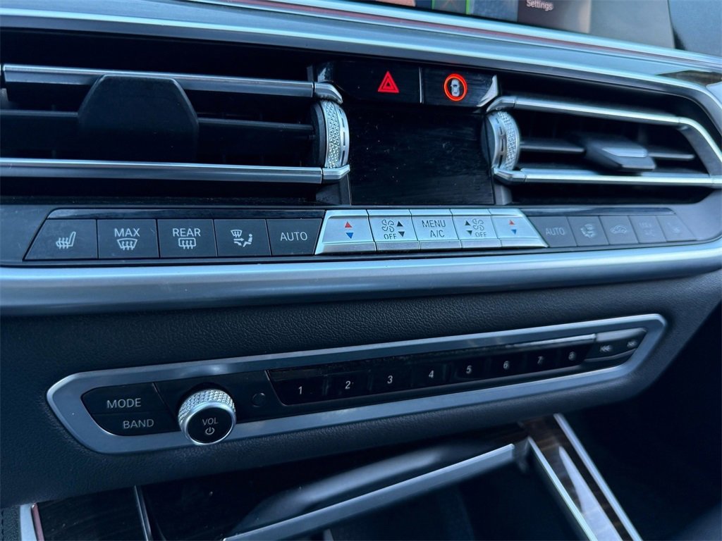 Used 2020 BMW X5 xDrive40i w/ Convenience Package image 32