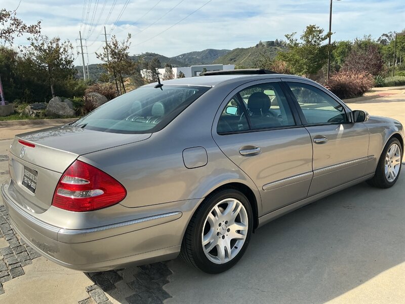 Used 2003 Mercedes-Benz E 500 Sedan image 11