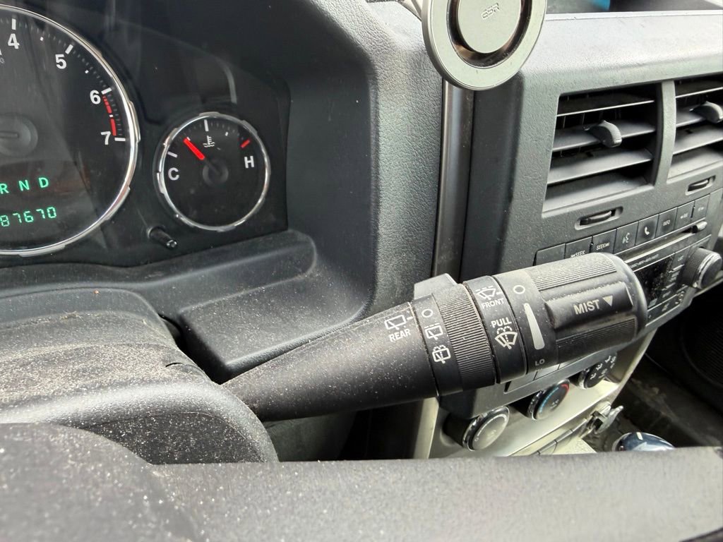 Used 2012 Jeep Liberty Sport w/ Driver Convenience Group image 11