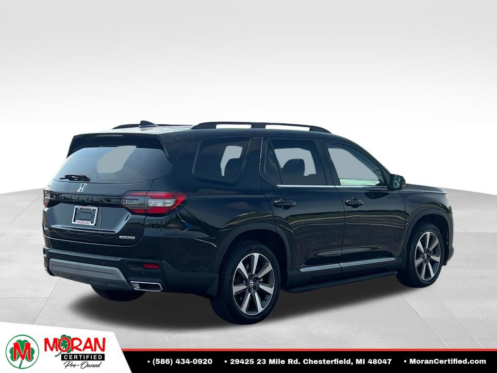 Used 2023 Honda Pilot Touring image 5