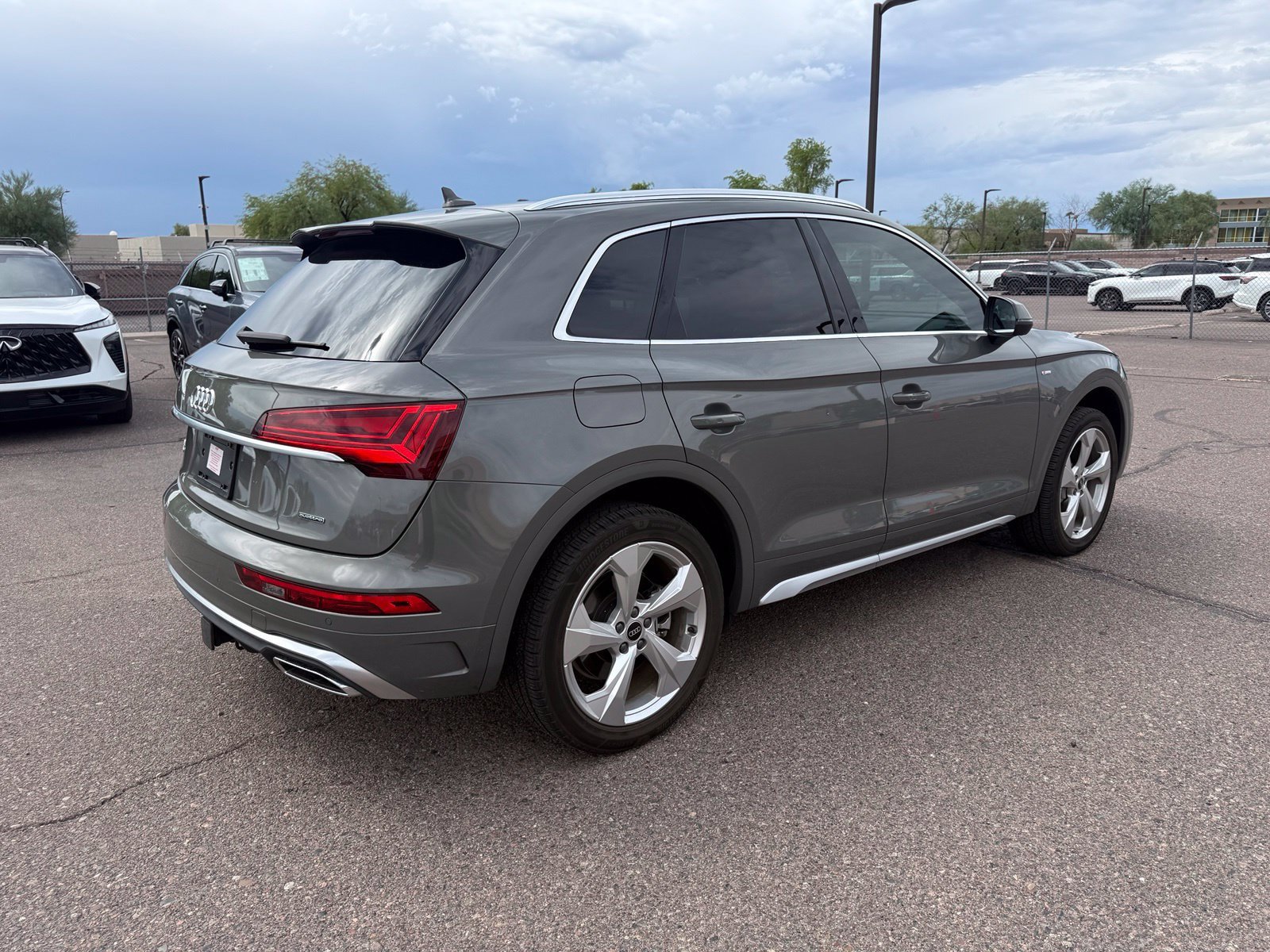 Used 2023 Audi Q5 2.0T Premium Plus w/ Premium Plus Package AWD/4WD image 3