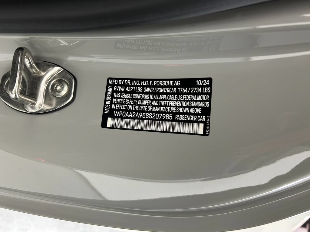 Certified 2025 Porsche 911 Carrera RWD image 31