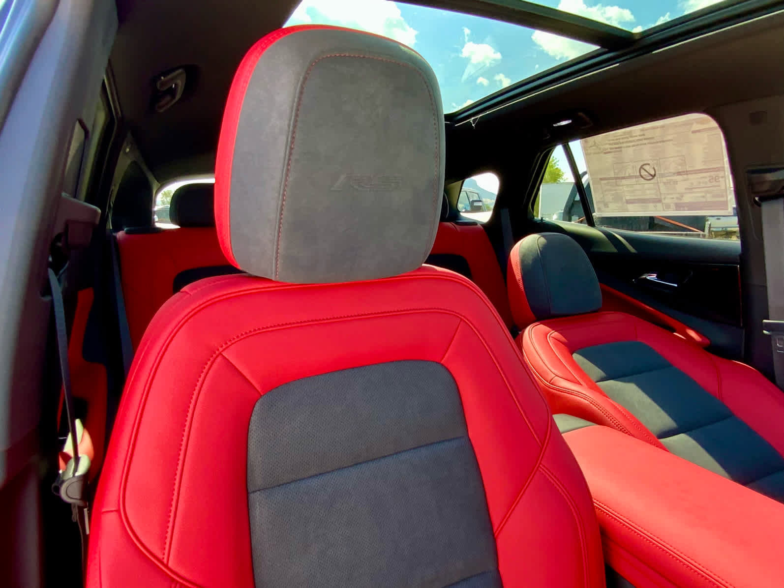 New 2025 Chevrolet Blazer EV RS image 29