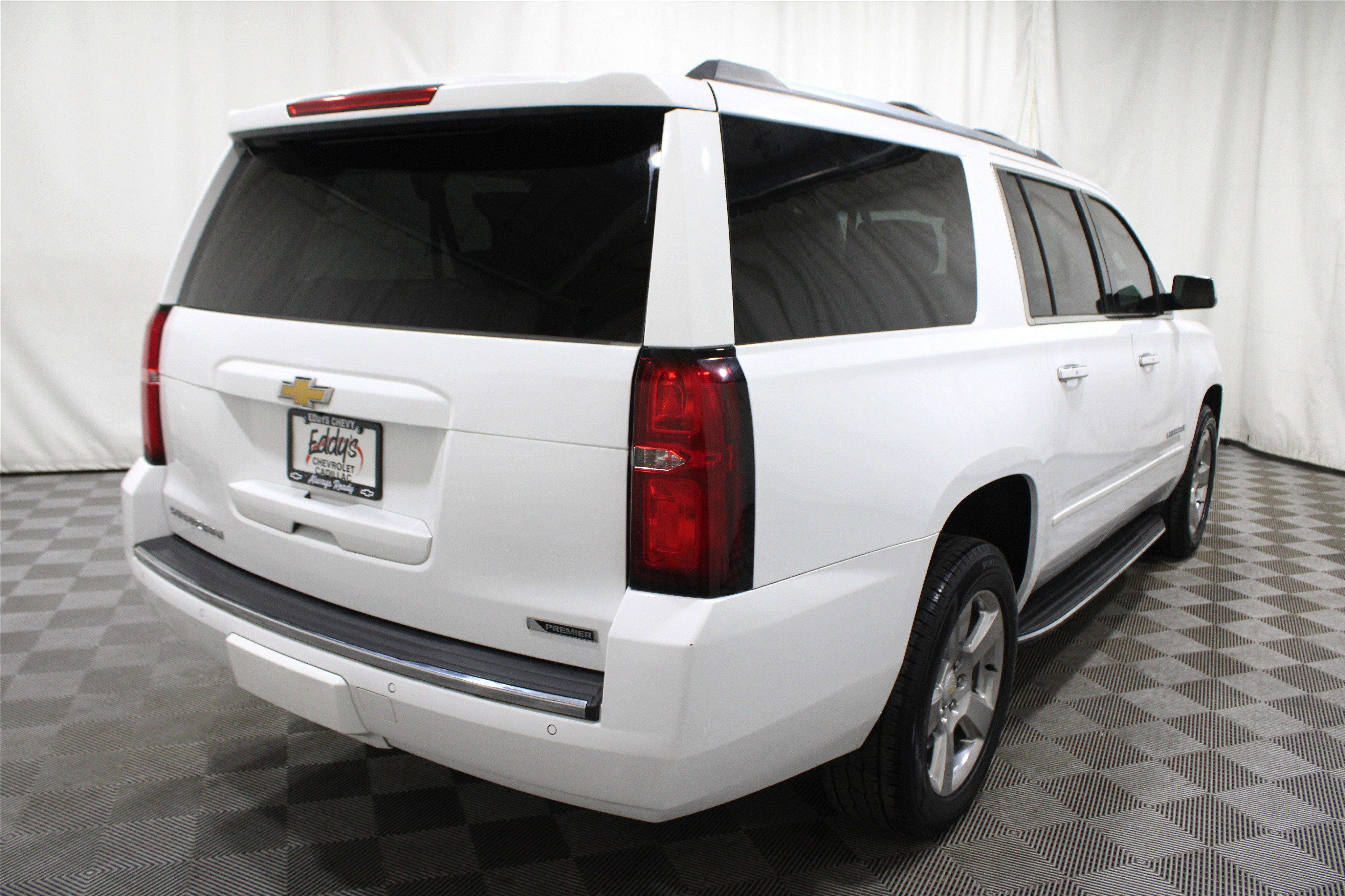 Used 2018 Chevrolet Suburban Premier image 34