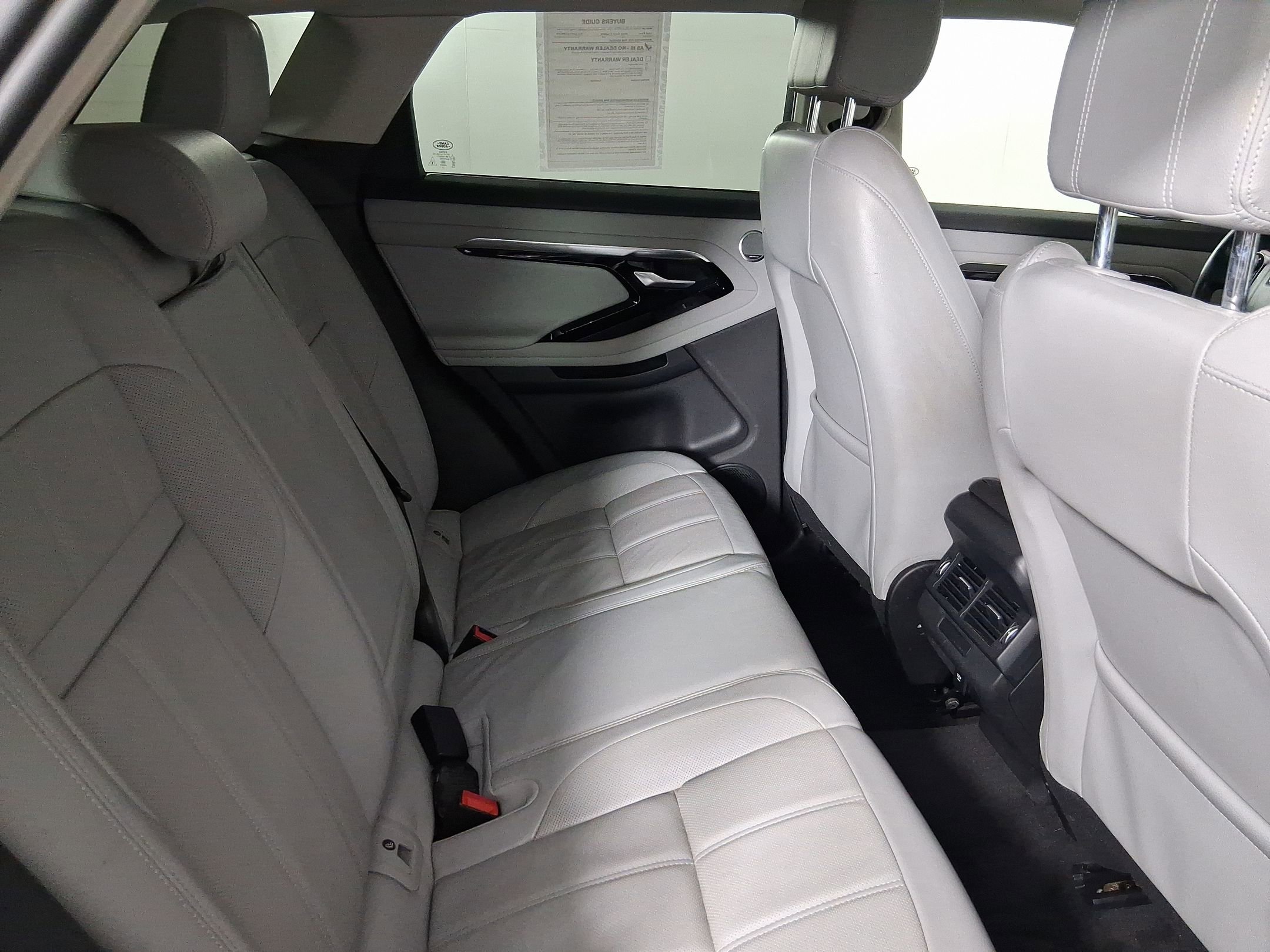 Used 2020 Land Rover Range Rover Evoque S image 28