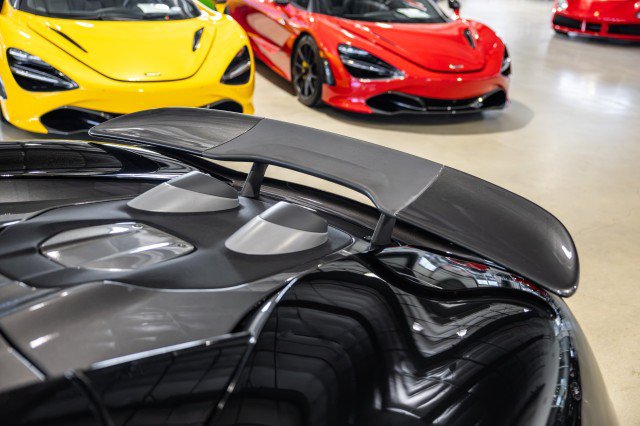 Used 2020 McLaren 600LT Spider RWD image 19
