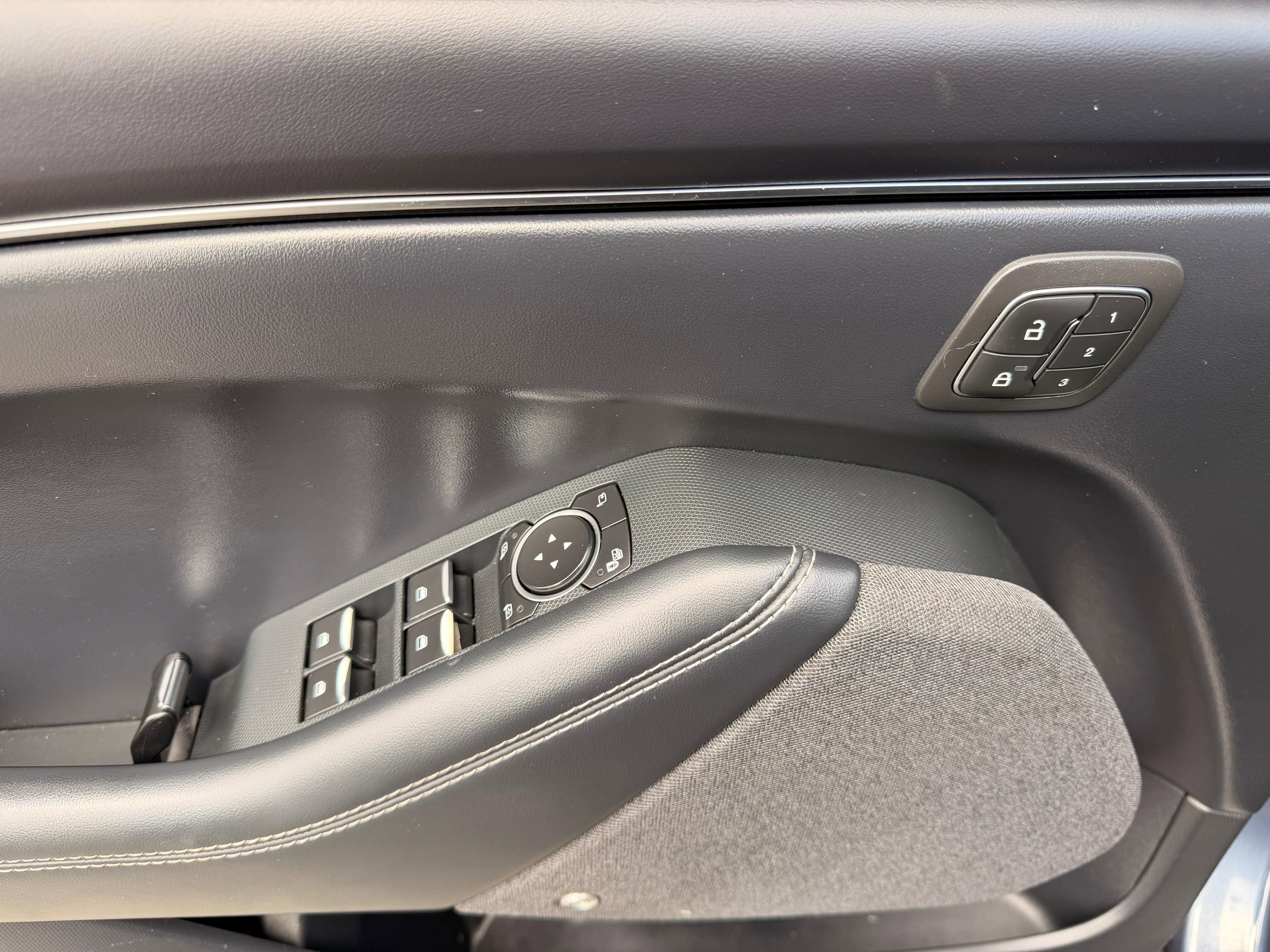 Used 2021 Ford Mustang Mach-E Premium AWD/4WD image 18