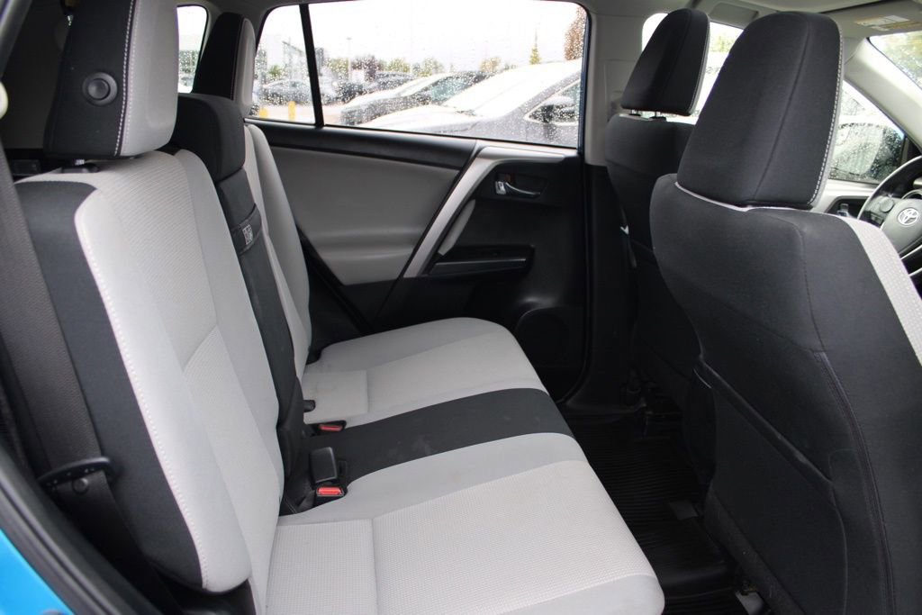 Used 2017 Toyota RAV4 XLE image 23
