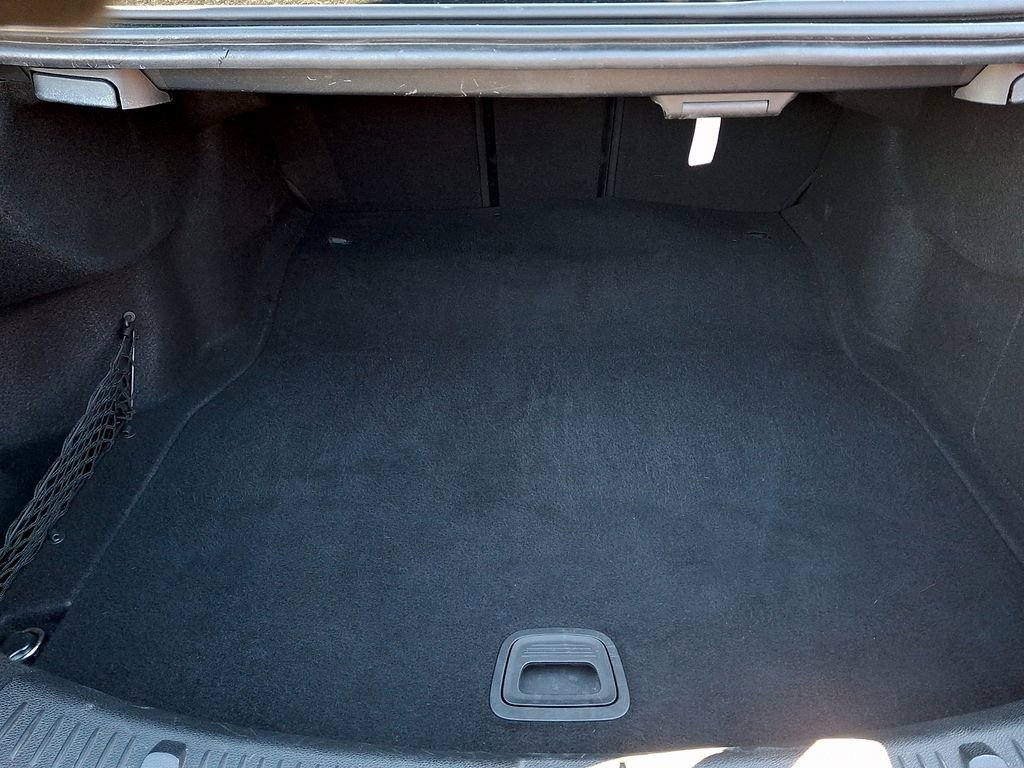 Used 2017 Mercedes-Benz E 300 4MATIC image 29