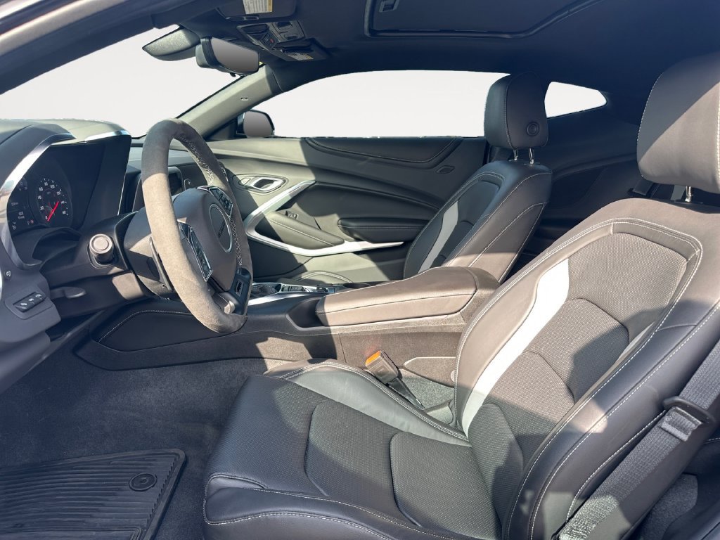 Certified 2024 Chevrolet Camaro LT RWD image 11