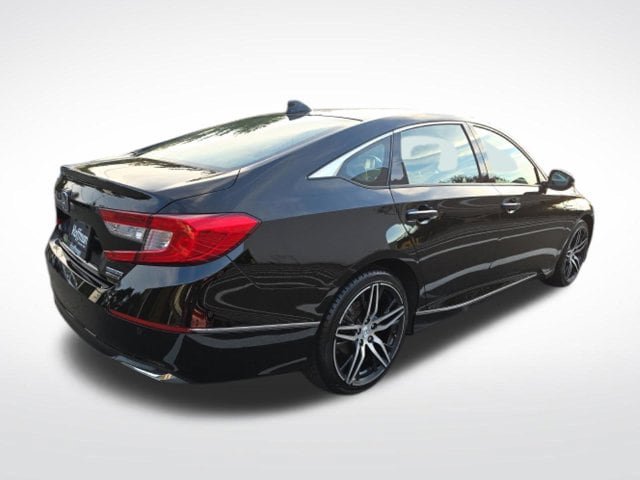 Used 2022 Honda Accord Touring image 6