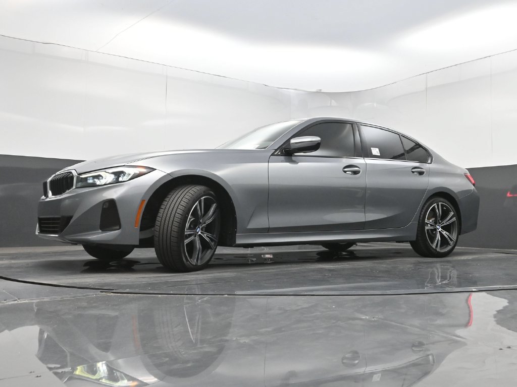 Used 2023 BMW 330i Sedan w/ Driving Assistance Package RWD image 27