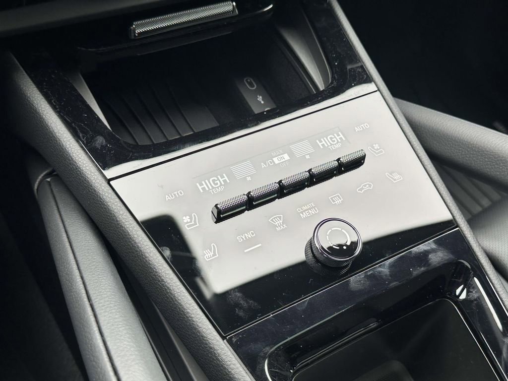 New 2026 Porsche Cayenne AWD/4WD image 27