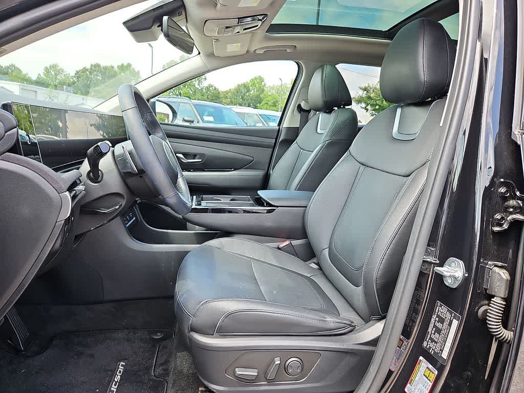 Used 2025 Hyundai Tucson Limited AWD/4WD image 12