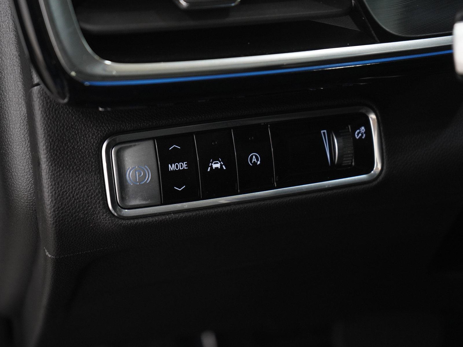 Used 2024 Buick Envision Preferred AWD/4WD image 26