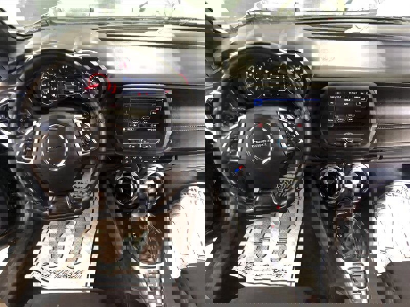 Used 2020 Chevrolet Camaro LT image 7