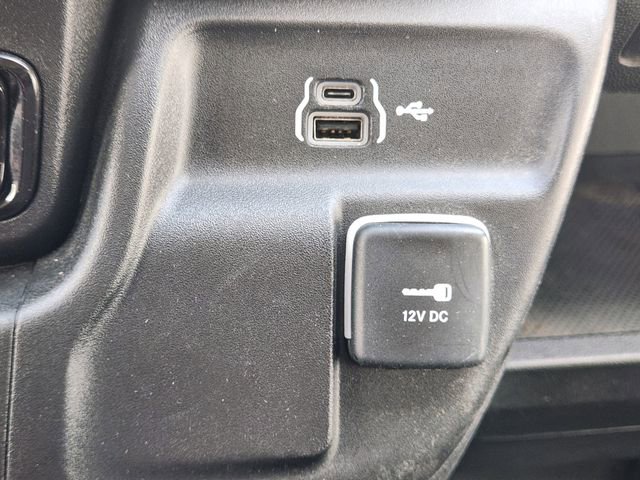 Used 2025 RAM ProMaster 2500 w/ Convenience Group image 22