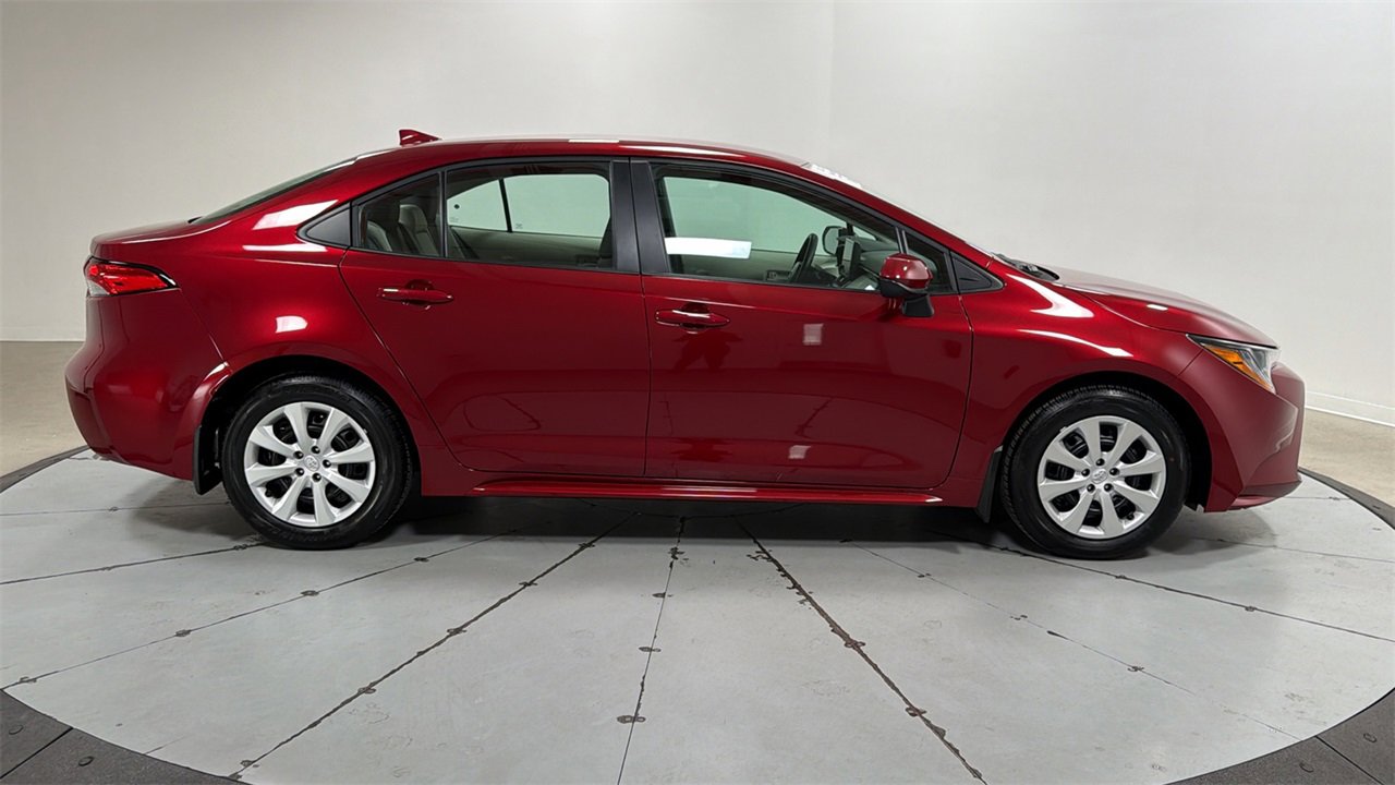 Certified 2025 Toyota Corolla LE image 6