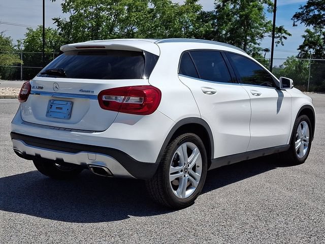 Used 2018 Mercedes-Benz GLA 250 4MATIC image 9
