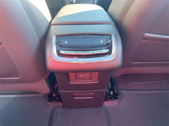 Used 2025 Cadillac XT6 Sport w/ LPO, Floor Liner Package image 22