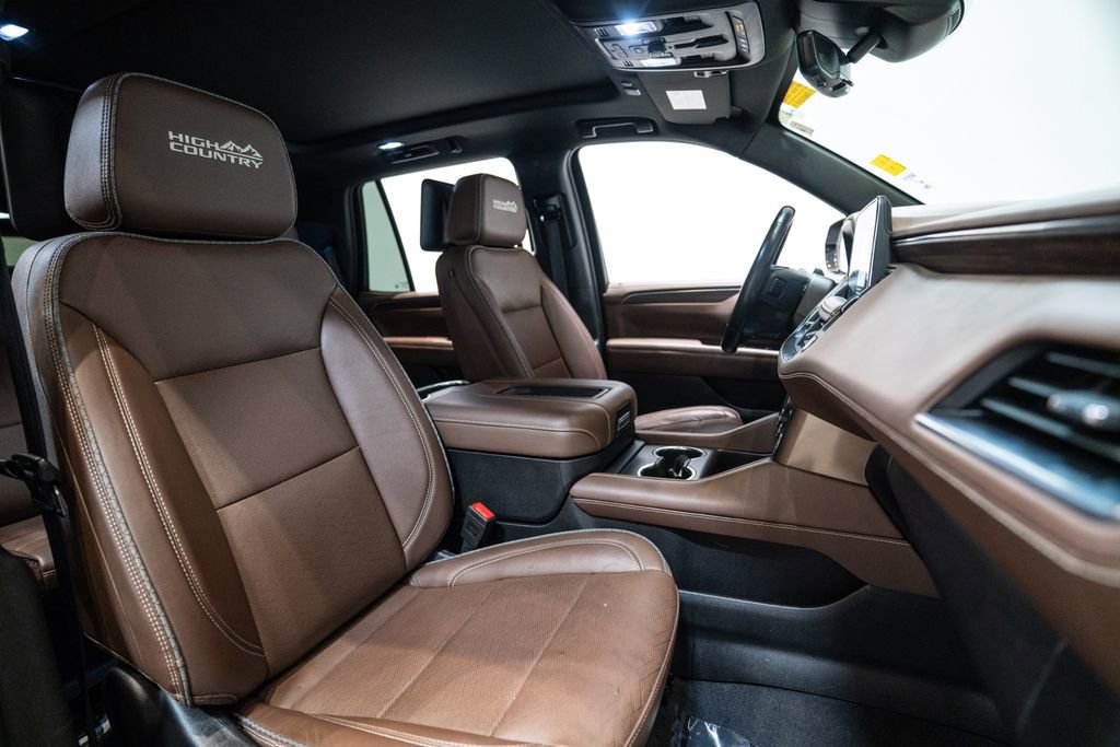 Used 2024 Chevrolet Tahoe High Country w/ Advanced Technology Package image 16