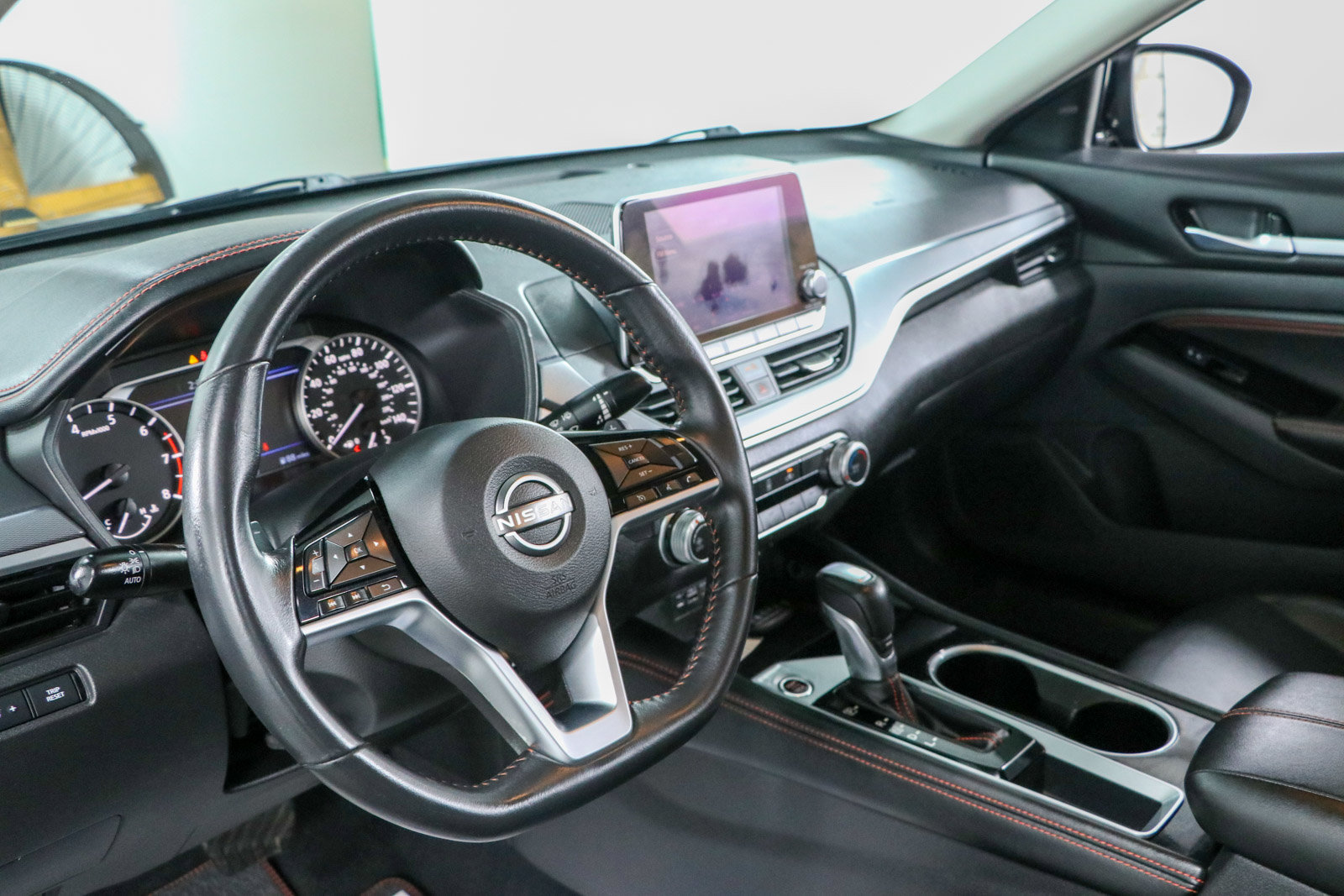 Used 2023 Nissan Altima 2.5 SR FWD image 22