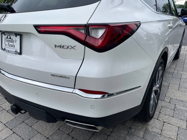 Used 2023 Acura MDX w/ Technology Package AWD/4WD image 12